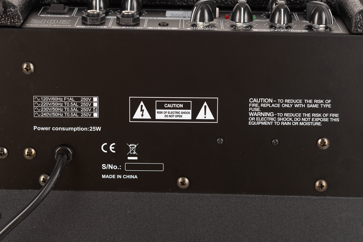AMPLIFICADOR DE GUITARRA  MULTI EFECTOS EK AUDIO 20R