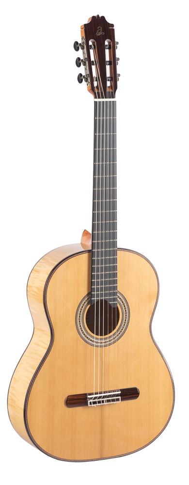 GUITARRA CLÁSICA ADMIRA ARTISTA SERIE CONSERVATORIO TAPA CEDRO FONDO ARCE