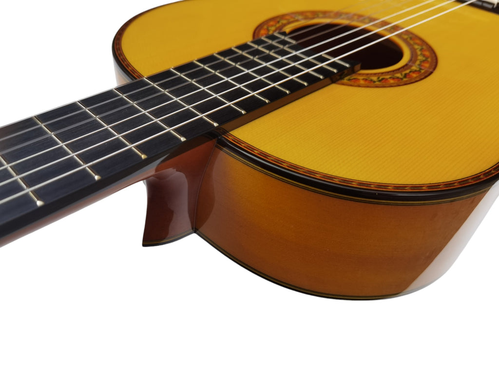 Antonio de Toledo serie Jose Rincon Modelo JRF-7B Guitarra Flamenca Blanca de Cipres