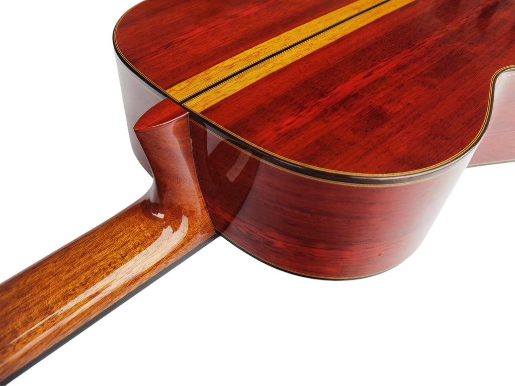 Guitarra Clasica Antonio de Toledo AT-20 - Edicion Limitada Toda Maciza de Cedro y Padauk