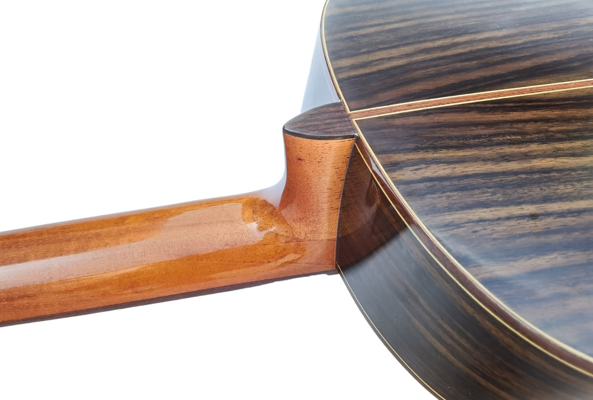 Vicente Tatay C320.593N Guitarra Flamenca Negra de Palo Santo y Tapa Maciza