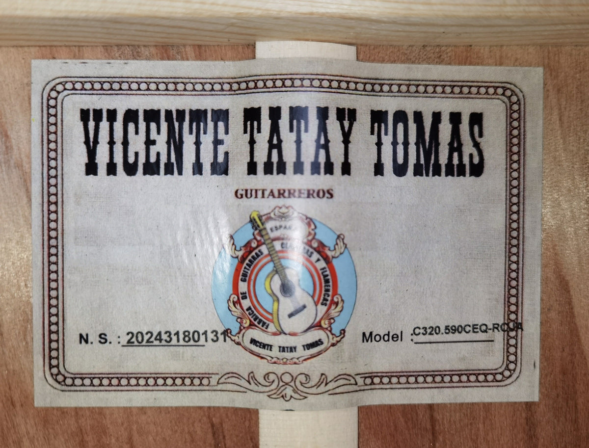 C320.590 CEQ Roja Guitarra Flamenca Vicente Tatay - Fondo de Sicomoro con Tapa Maciza de Abeto - EQ Fishman PSY-301 y Cutaway