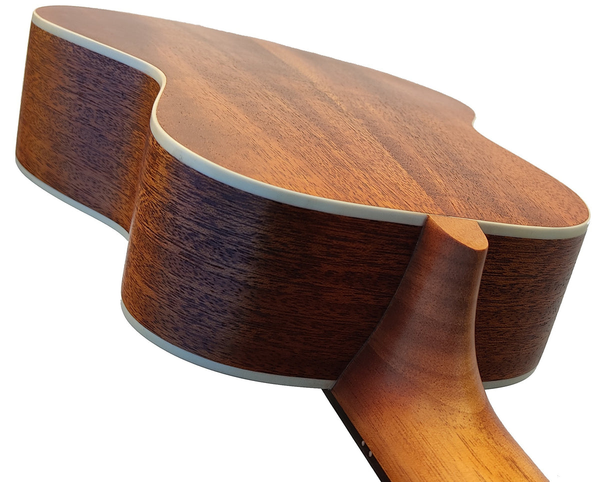 Egmond C380.106V  Ukelele Soprano de Caoba Todo Macizo