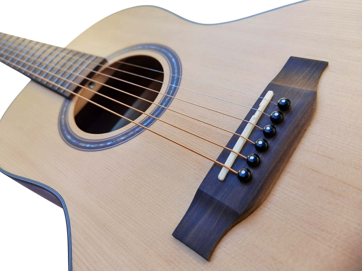 Egmond AV-52 – Guitarra Acústica Parlour con Tapa Maciza de Abeto