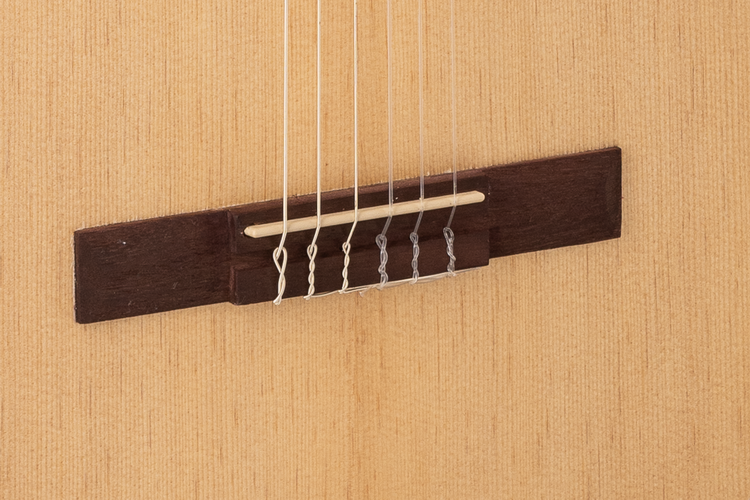 GUITARRA CLÁSICA ADMIRA LENA ELECTRIFICADA CON CUTAWAY