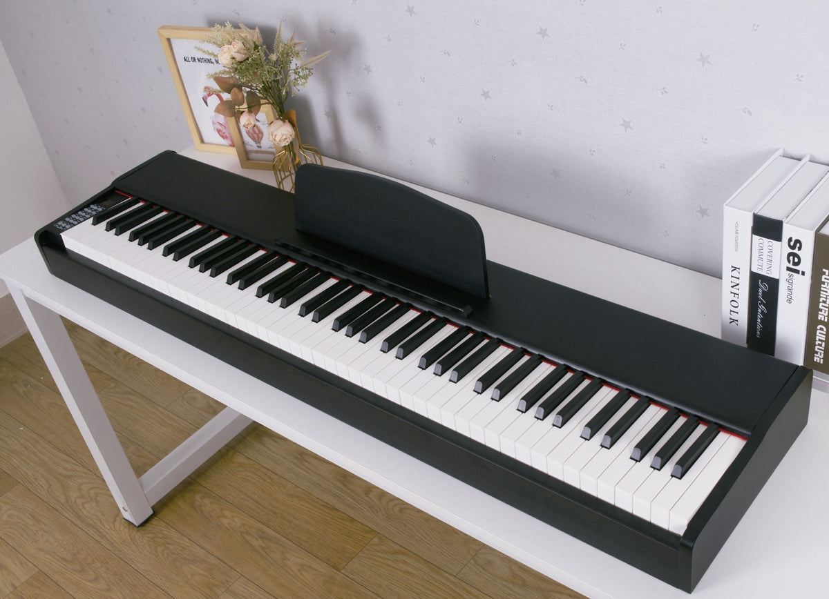 Teclado Isaki TC-886 de 88 Teclas Accion Martillo y Pedal